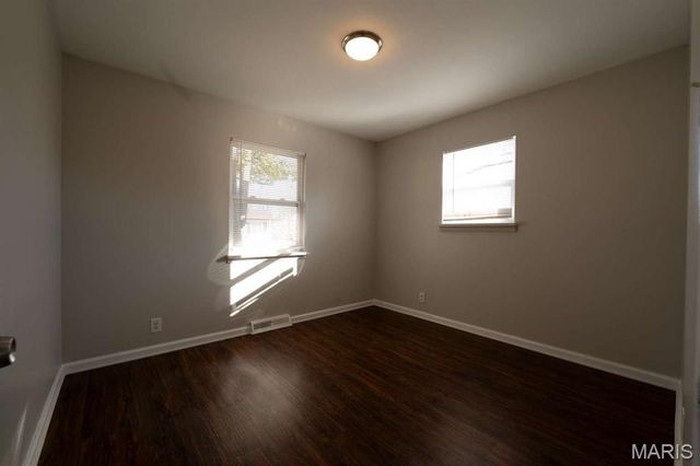 738 Riderwood Drive, Hazelwood, MO 63042