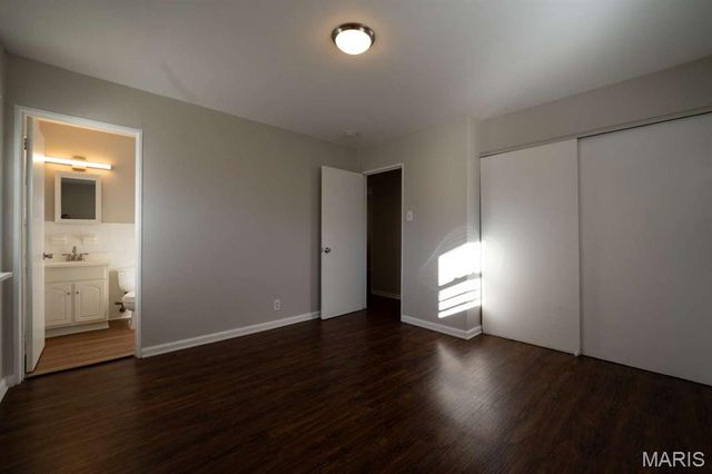 738 Riderwood Drive, Hazelwood, MO 63042