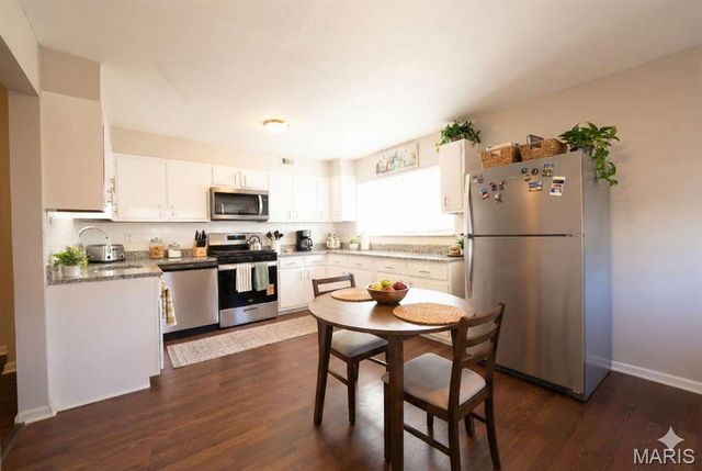 738 Riderwood Drive, Hazelwood, MO 63042