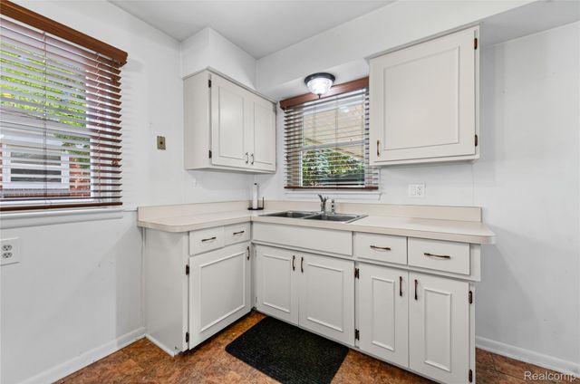 21724 Audrey Avenue, Warren, MI 48091