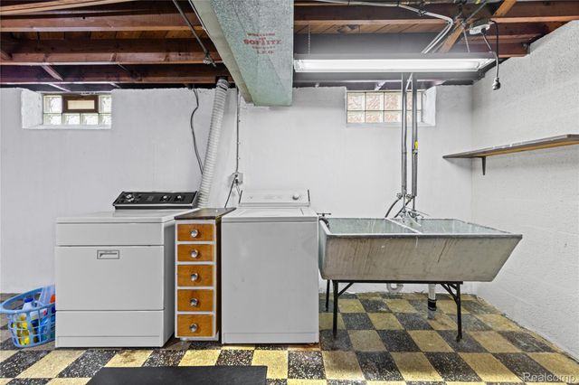 21724 Audrey Avenue, Warren, MI 48091