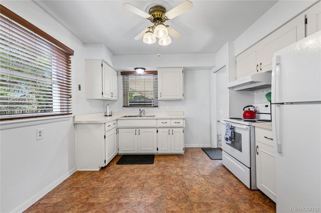 21724 Audrey Avenue, Warren, MI 48091