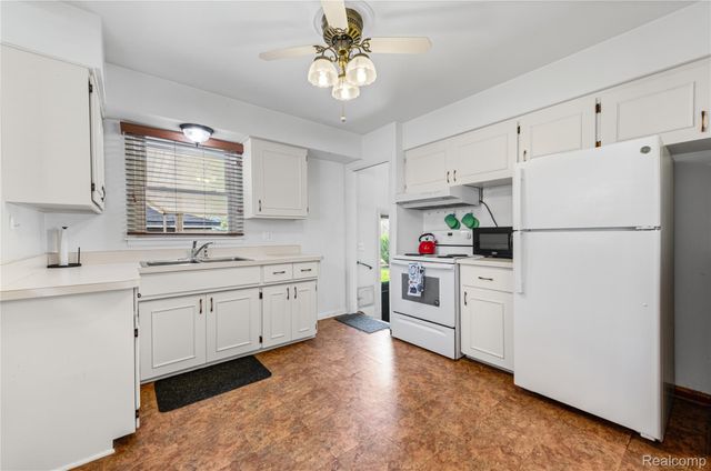 21724 Audrey Avenue, Warren, MI 48091