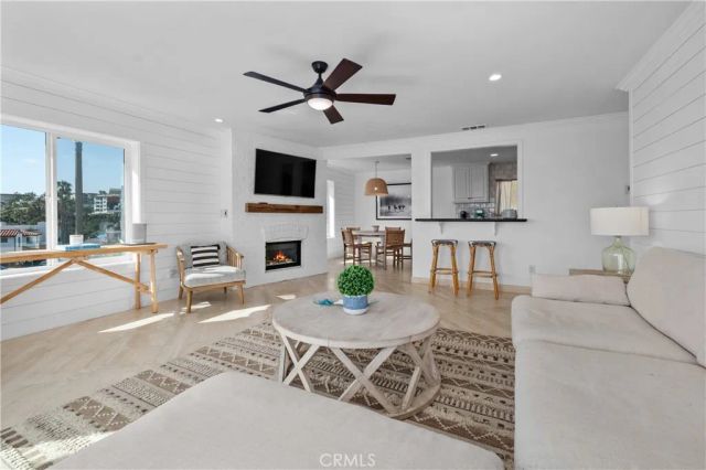 515 Monterey R4, San Clemente, CA 92672