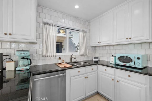 515 Monterey R4, San Clemente, CA 92672