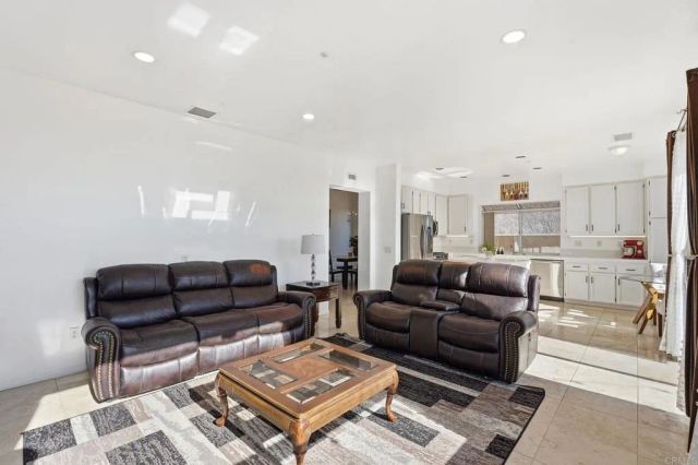 2345 Country View, Escondido, CA 92026