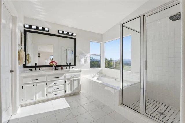 2345 Country View, Escondido, CA 92026