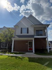 1148 Rial Lake Drive, Howell, MI 48843