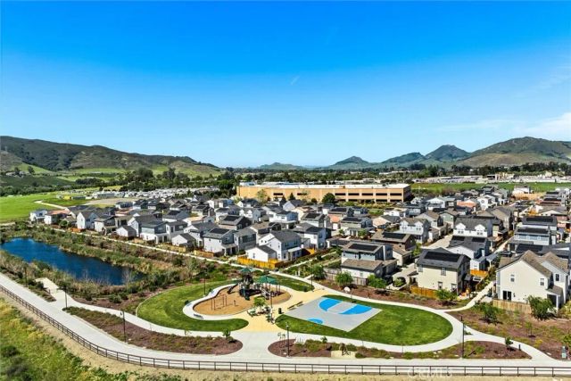 165 Earthwood Lane, San Luis Obispo, CA 93401