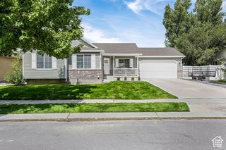 2047 E SHADOW DR, Eagle Mountain, UT 84005