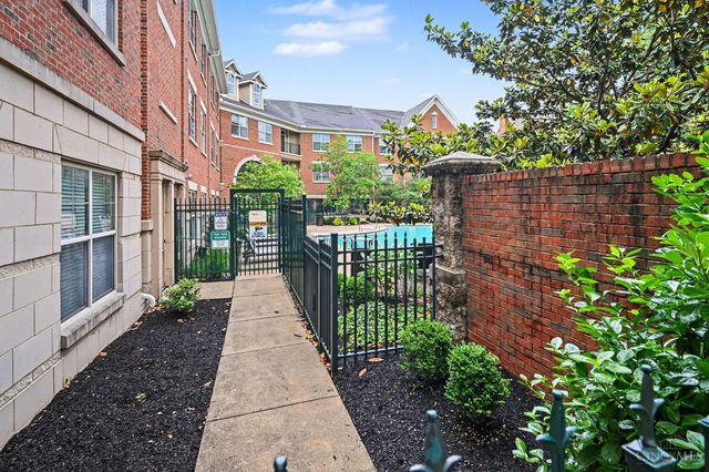 2926 Eden Avenue, Cincinnati, OH 45219