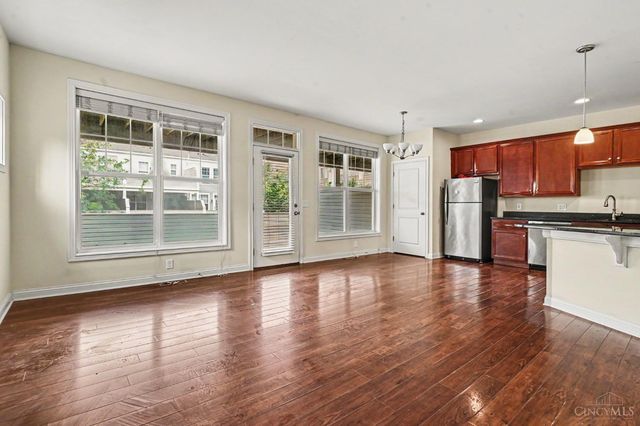 2926 Eden Avenue, Cincinnati, OH 45219