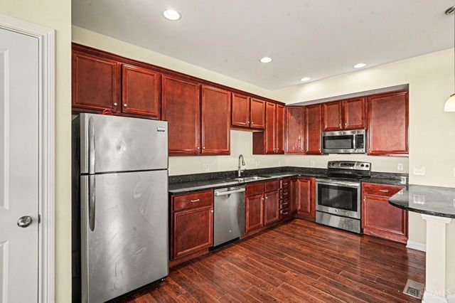 2926 Eden Avenue, Cincinnati, OH 45219