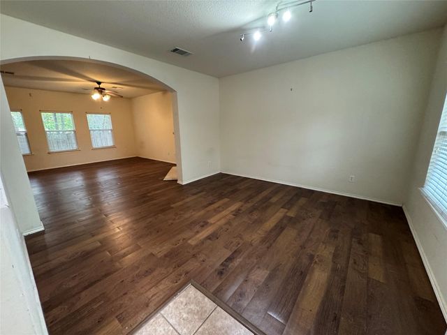 2053 Rachel LN, Round Rock, TX 78664