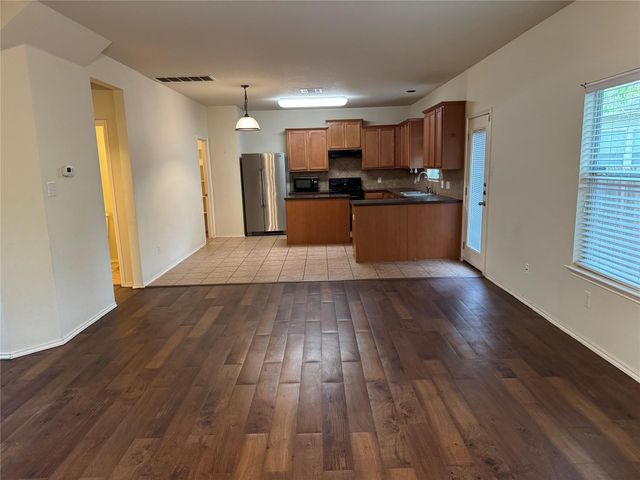 2053 Rachel LN, Round Rock, TX 78664