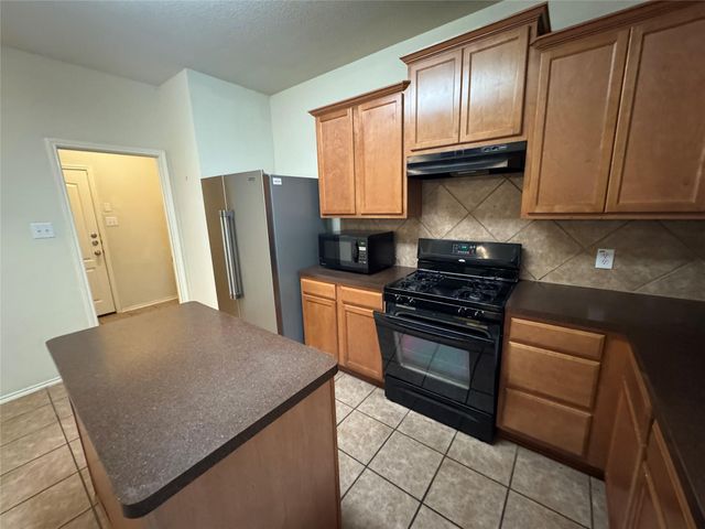 2053 Rachel LN, Round Rock, TX 78664