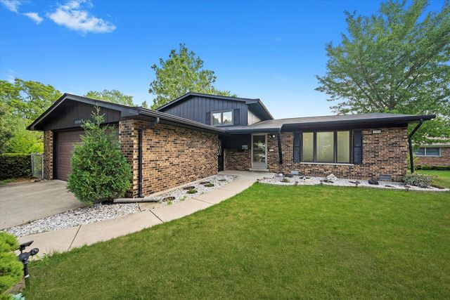 22434 Pleasant Drive, Richton Park, IL 60471