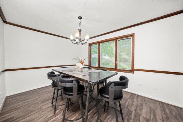 22434 Pleasant Drive, Richton Park, IL 60471