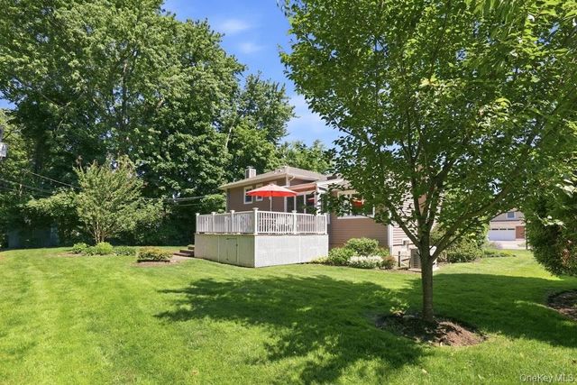 36 Harriet Drive, Syosset, NY 11791