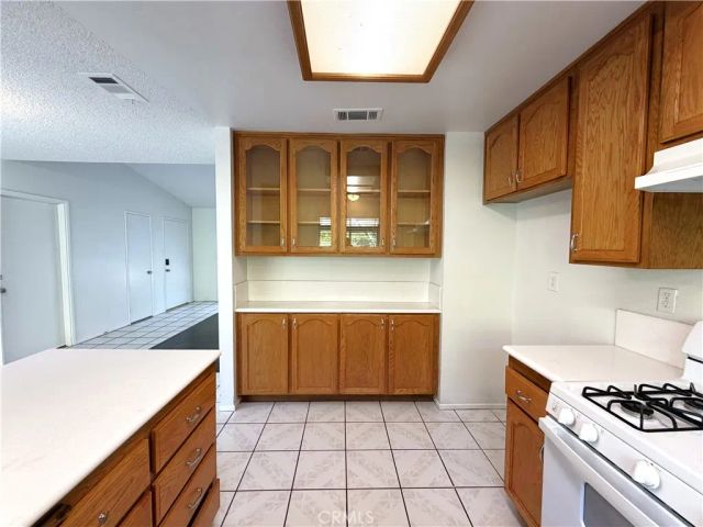 2878 Acacia Avenue, San Bernardino, CA 92405