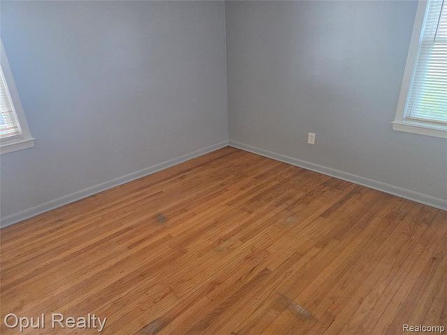 13520 Fenton, Redford, MI 48239