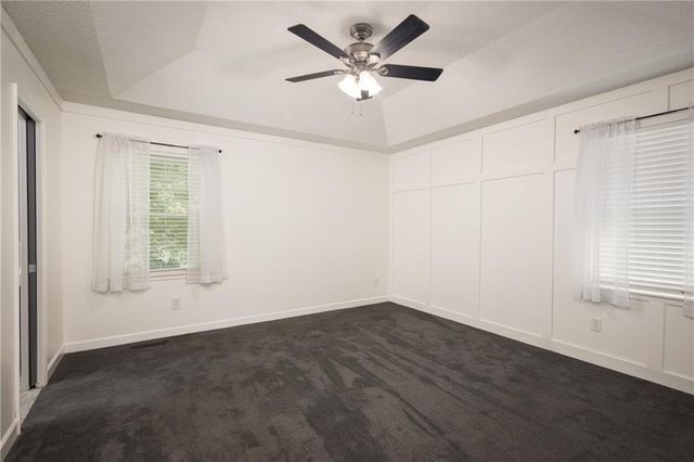 304 SE Brownfield Drive, Lee's Summit, MO 64063
