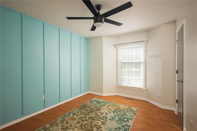 304 SE Brownfield Drive, Lee's Summit, MO 64063