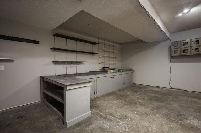 304 SE Brownfield Drive, Lee's Summit, MO 64063
