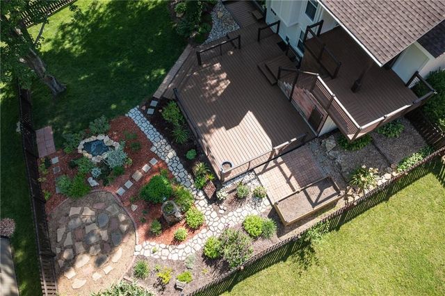 304 SE Brownfield Drive, Lee's Summit, MO 64063