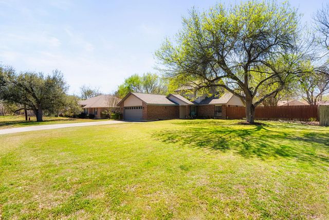 503 San Jacinto ST, Lockhart, TX 78644
