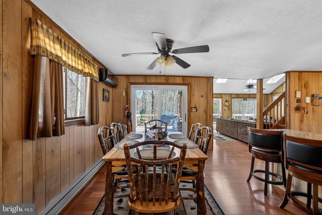 2038 BEAVER RUN RD, Pocono Lake, PA 18347