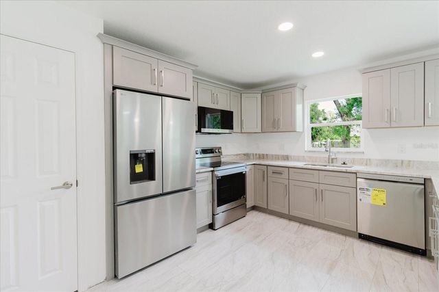 3128 12TH STREET COURT E, Bradenton, FL 34208
