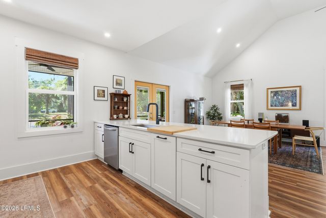 2620 Mossy Oaks Road, Beaufort, SC 29902
