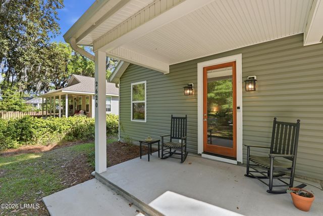 2620 Mossy Oaks Road, Beaufort, SC 29902