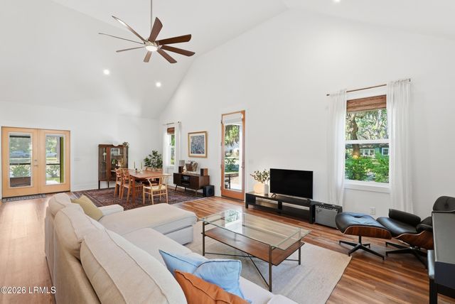 2620 Mossy Oaks Road, Beaufort, SC 29902
