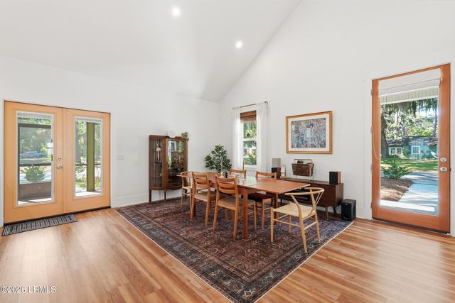 2620 Mossy Oaks Road, Beaufort, SC 29902