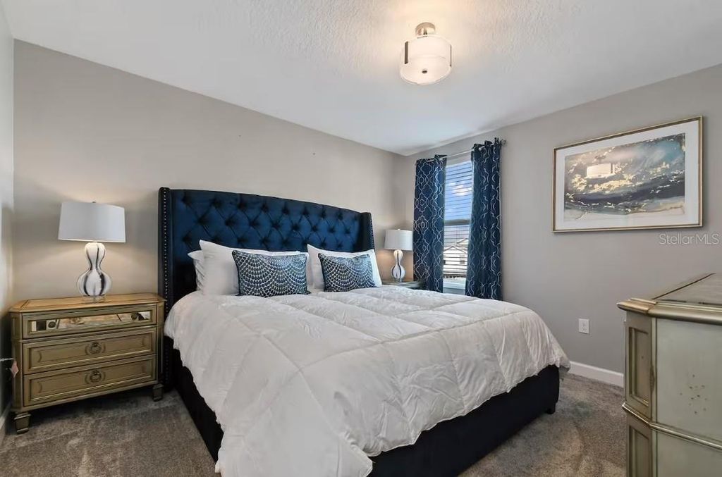 Image 19 of property listing at 1545 MAIDSTONE COURT, Davenport, FL 33896