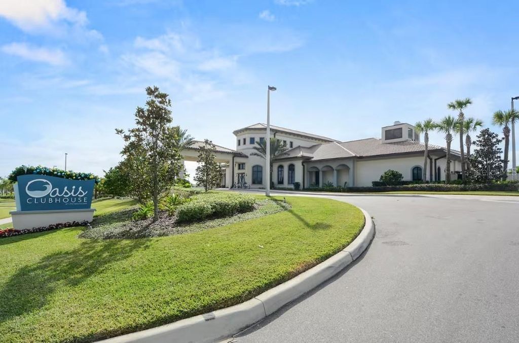 Image 56 of property listing at 1545 MAIDSTONE COURT, Davenport, FL 33896