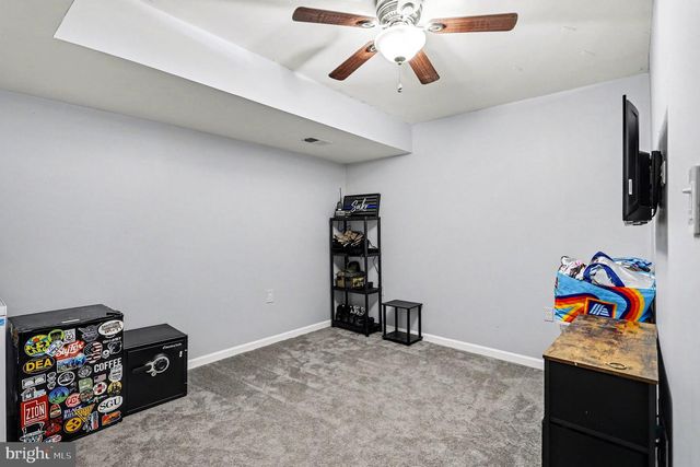 208 COUNTRY RIDGE DR, Red Lion, PA 17356