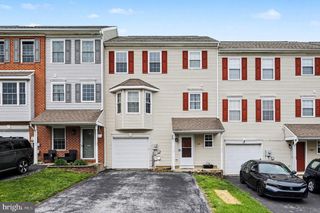 208 COUNTRY RIDGE DR, Red Lion, PA 17356