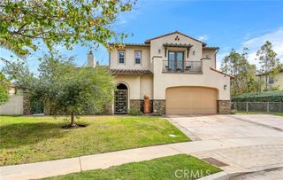 8001 Ocean Bluff, Los Angeles, CA 90045