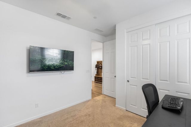 1552 Egyptian Way, Olivehurst, CA 95961