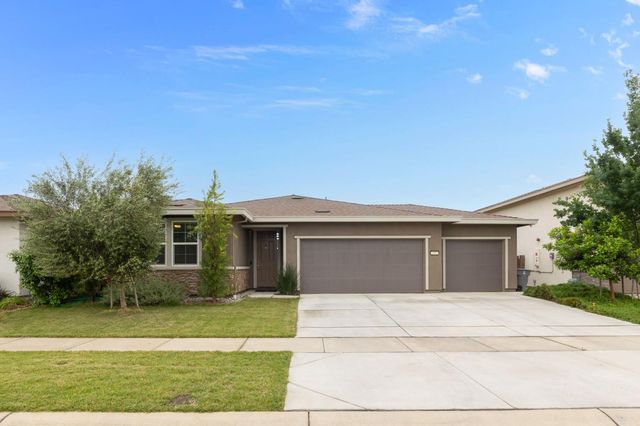 1552 Egyptian Way, Olivehurst, CA 95961