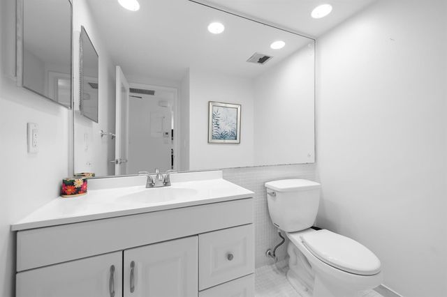 3700 Galt Ocean Drive 1604, Fort Lauderdale, FL 33308