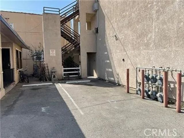 1512 N Stanton, Long Beach, CA 90804