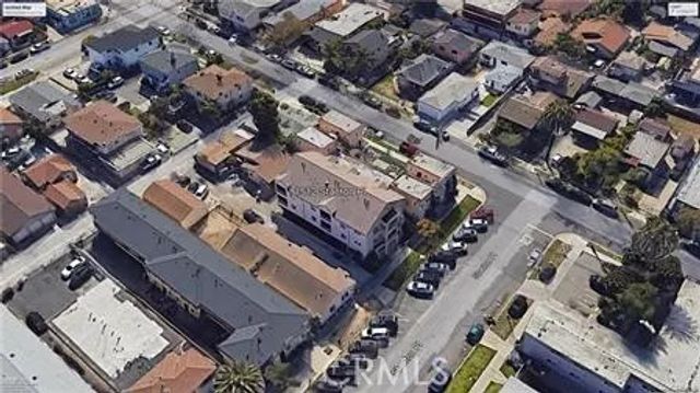 1512 N Stanton, Long Beach, CA 90804