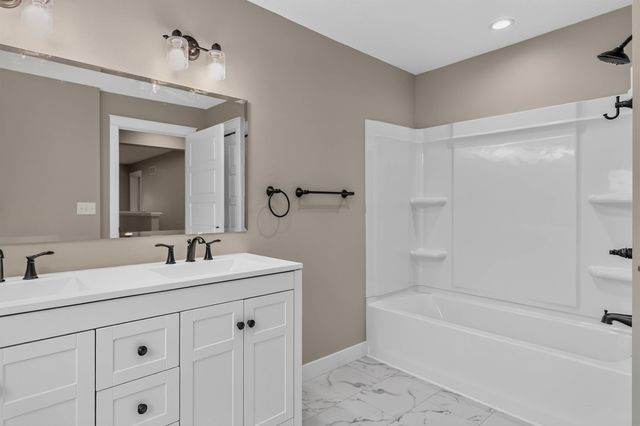 404 Allen Street, Waterloo, IA 50701