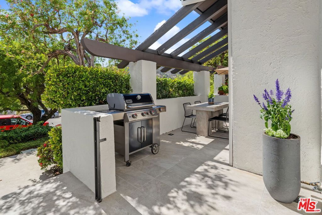 1535 Michael Lane, Pacific Palisades, CA 90272 — photo 5