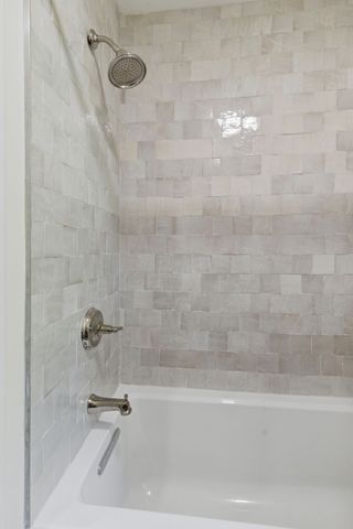 934 Giant Oak Dr, Nashville, TN 37217