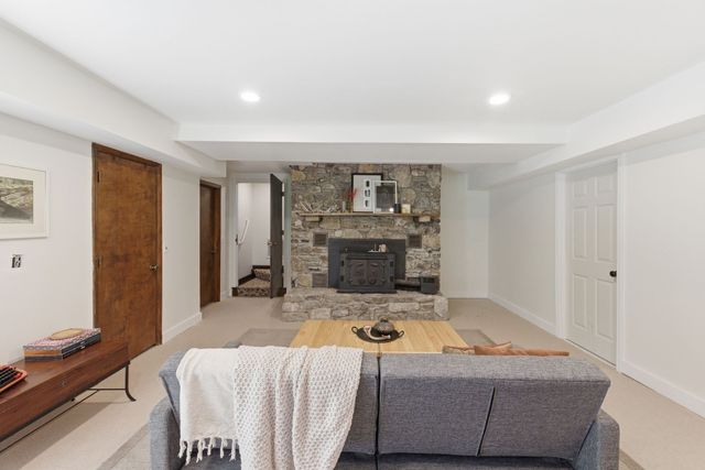 934 Giant Oak Dr, Nashville, TN 37217
